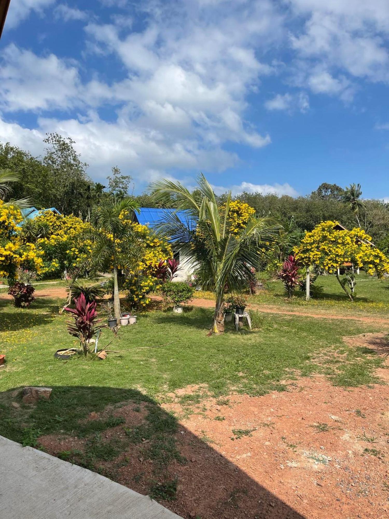 Happy Home Kohjum Koh Jum Exterior photo