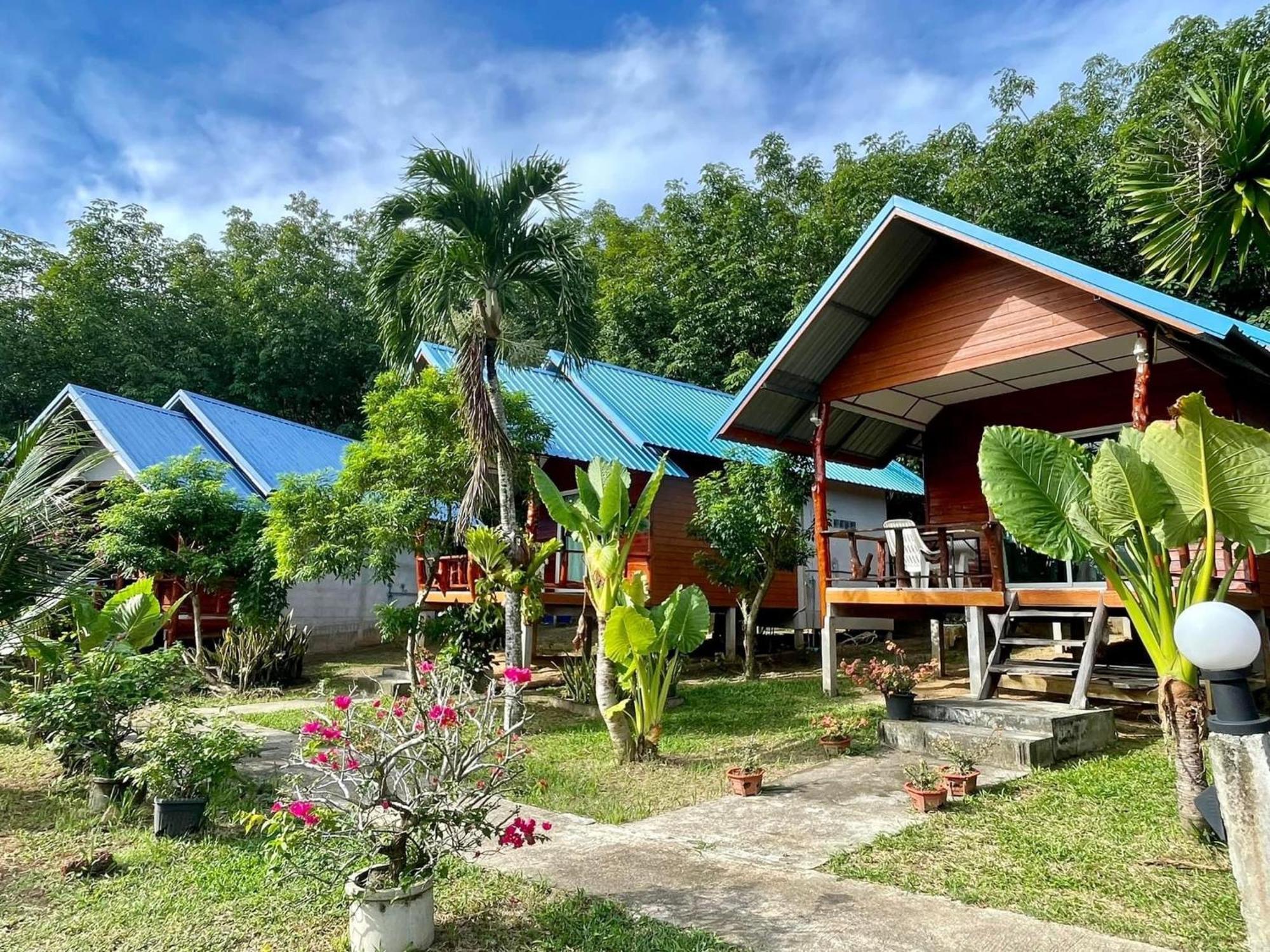 Happy Home Kohjum Koh Jum Exterior photo