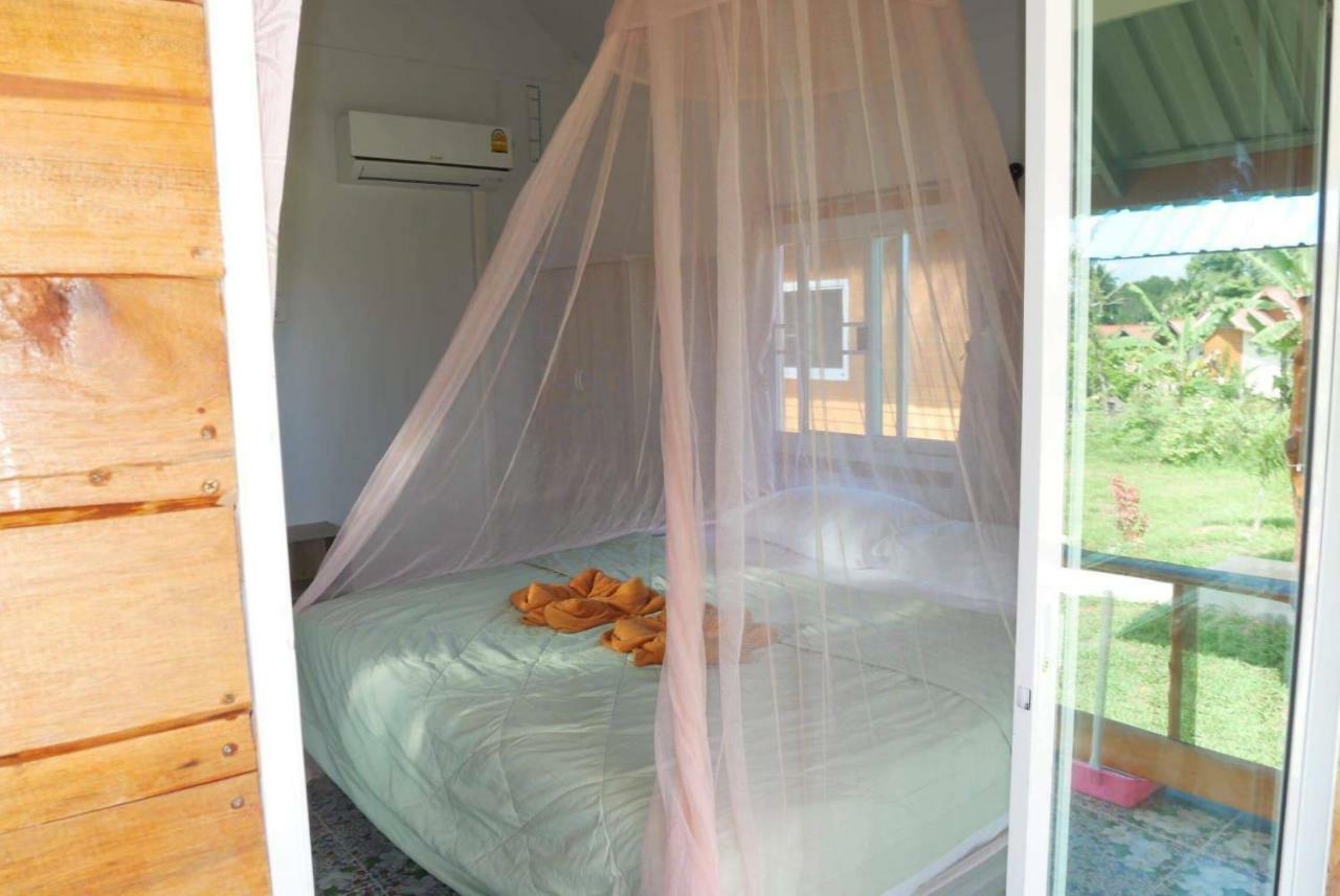 Happy Home Kohjum Koh Jum Exterior photo
