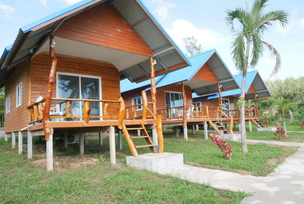 Happy Home Kohjum Koh Jum Exterior photo